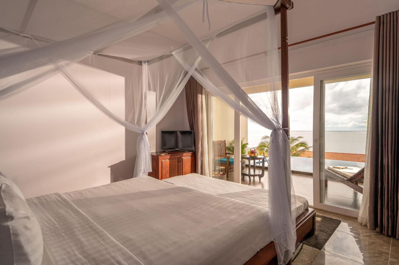 Villa mit 1 Schlafzimmer und eigenem Pool