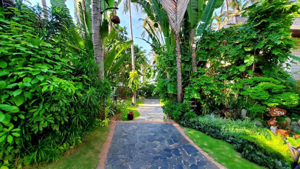 Sea Breeze Bungalow Garden View