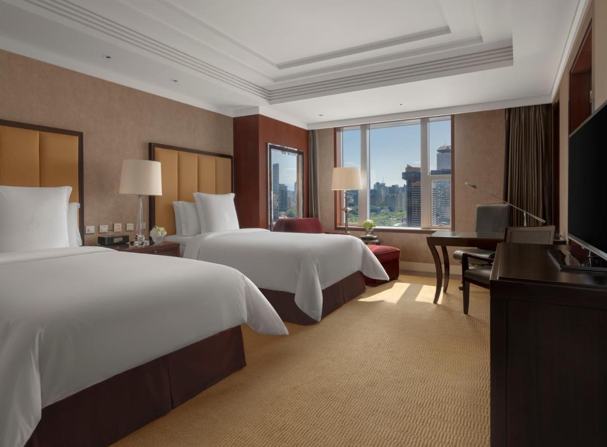 Premier Twin Room Skyline View,1350114463:JPEG