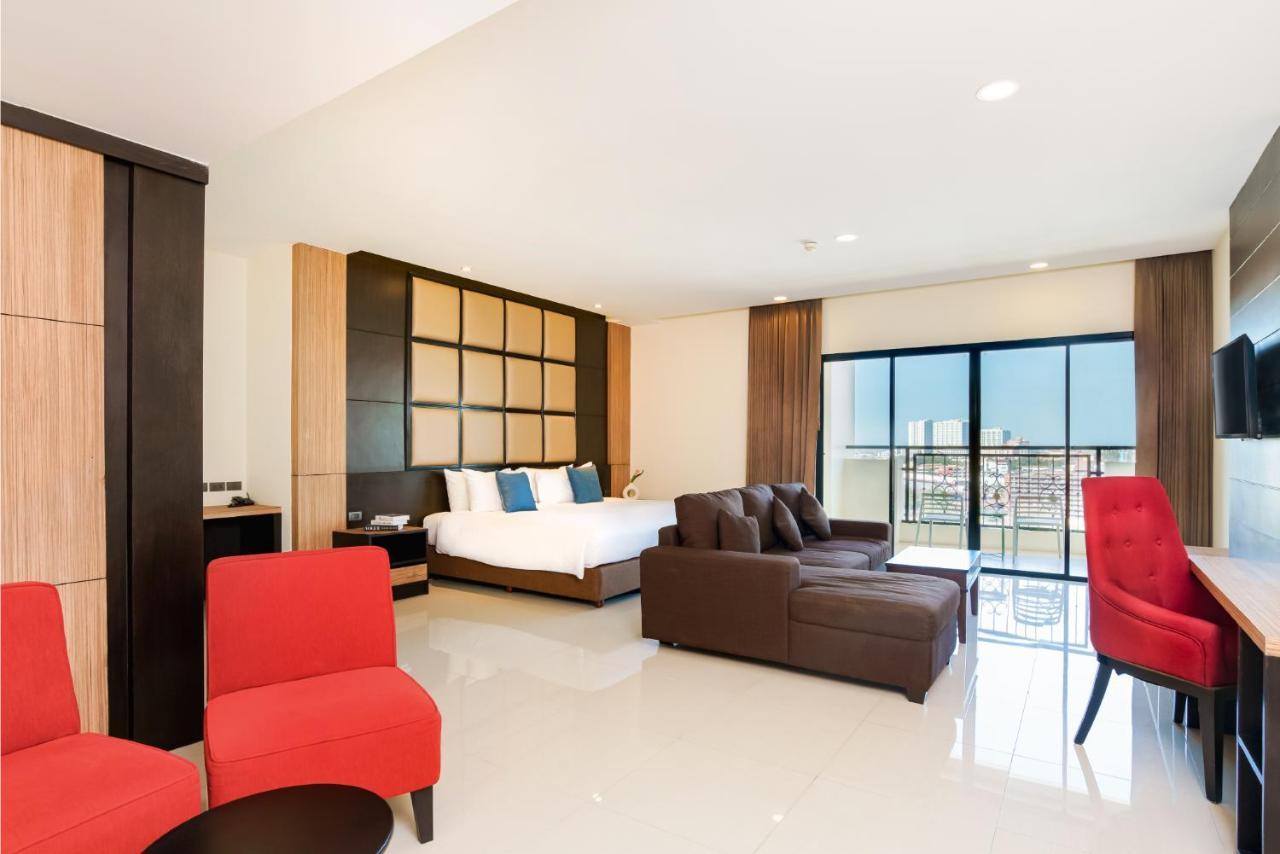 Quarto Deluxe com Cama de Casal ou 2 de Solteiro e Banheira