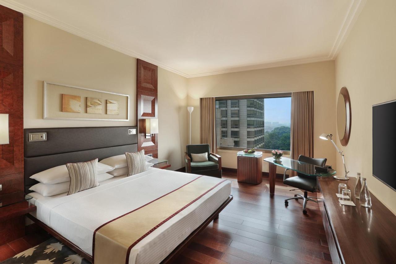King Room Pool View