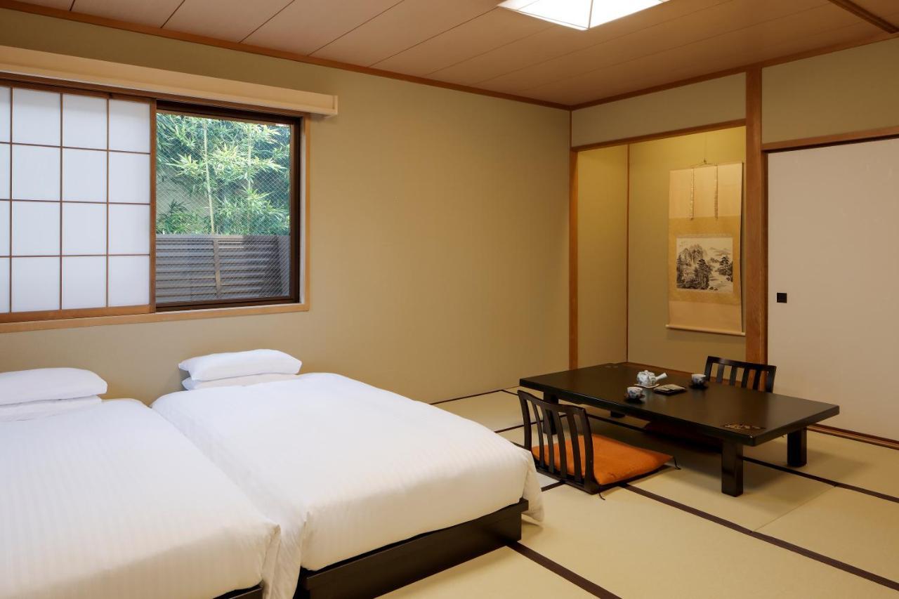Japanese-Style Room Hollywood Twin Bed