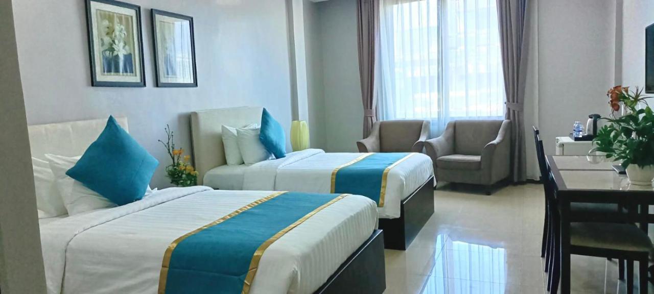 Large Twin Room