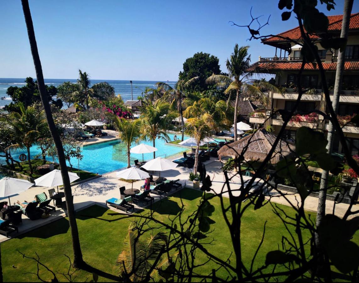 Apartamento com Vista do Mar