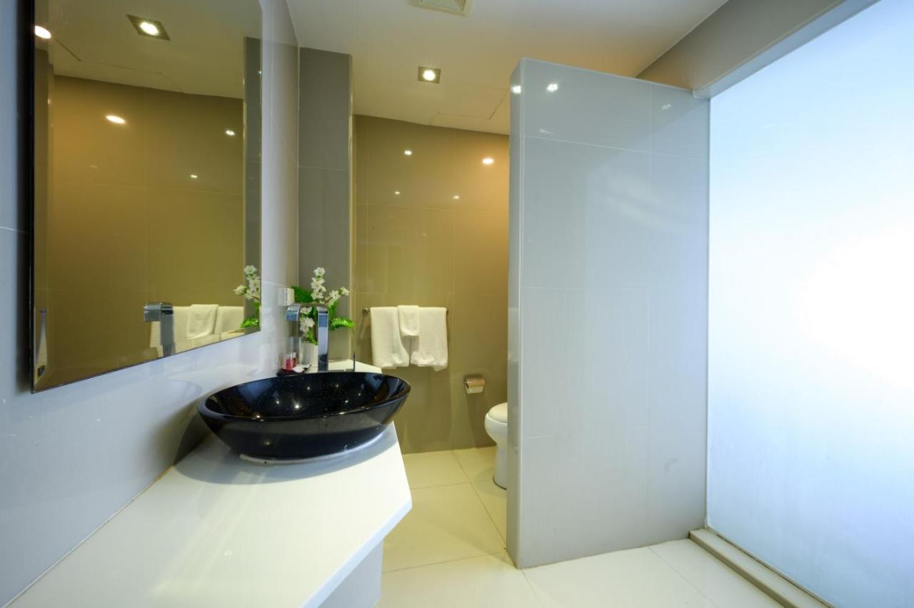 Double Room with Pool View