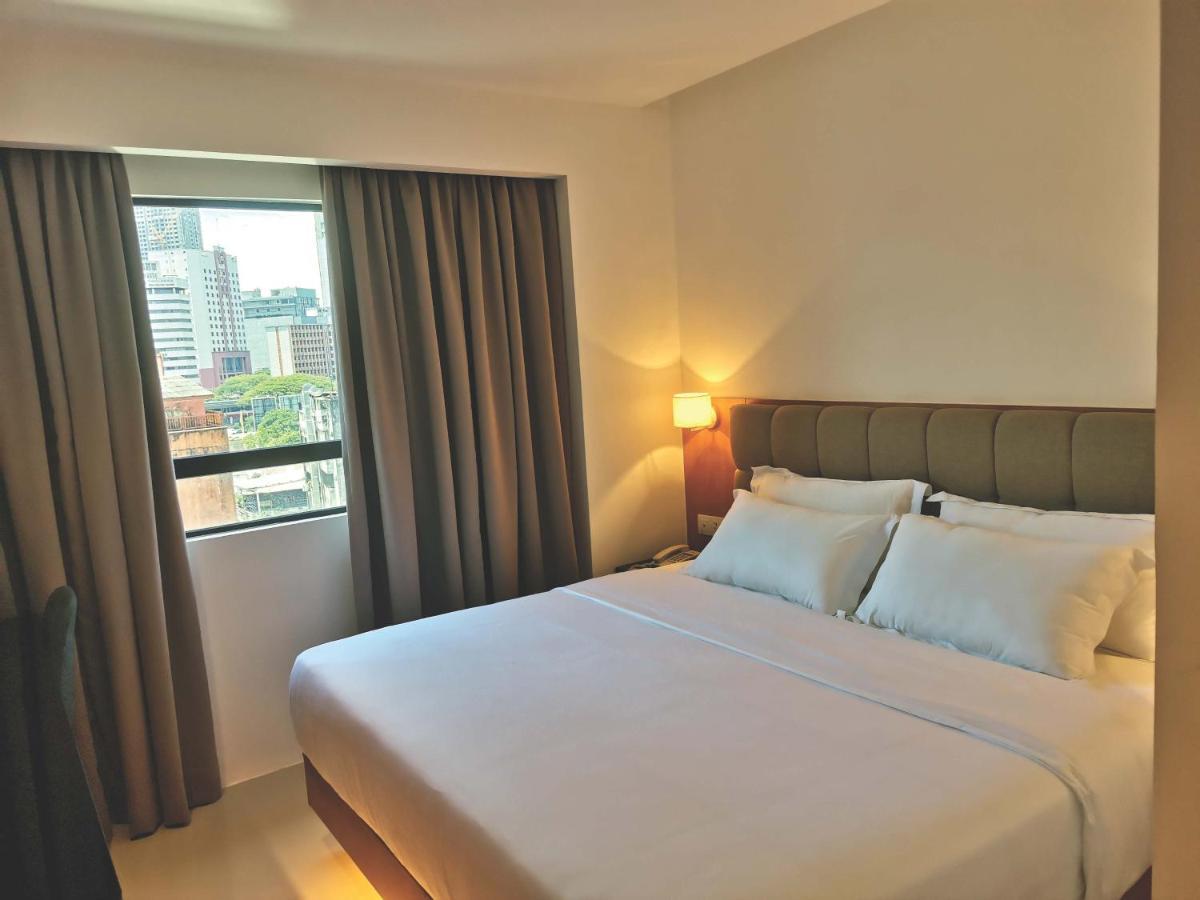 Premium Super King Room with Window