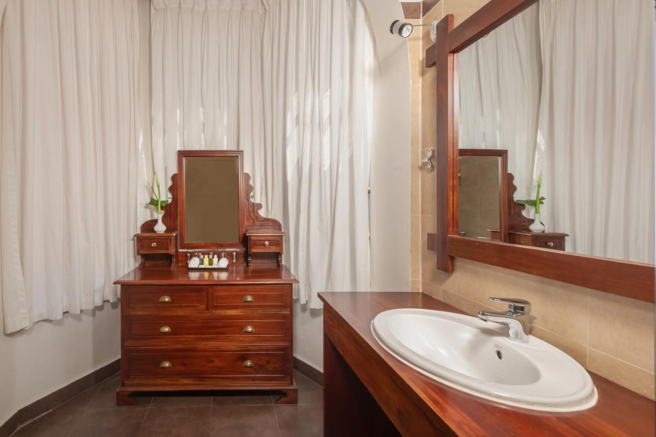 Deluxe Double Room,1397777246:JPEG