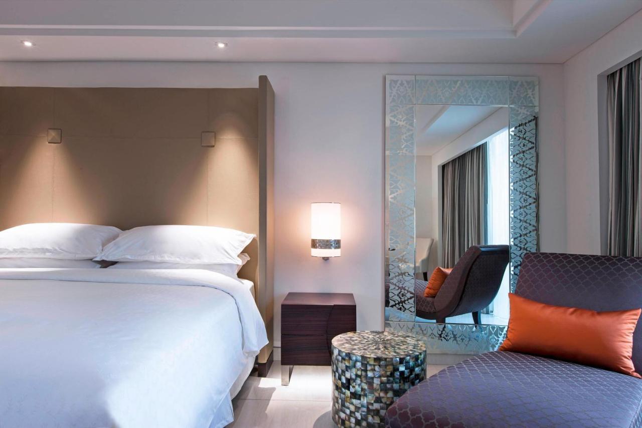 Guest Room 1 King Bed suitable & below 12 yo or Extra Bed Kids & Family Activities