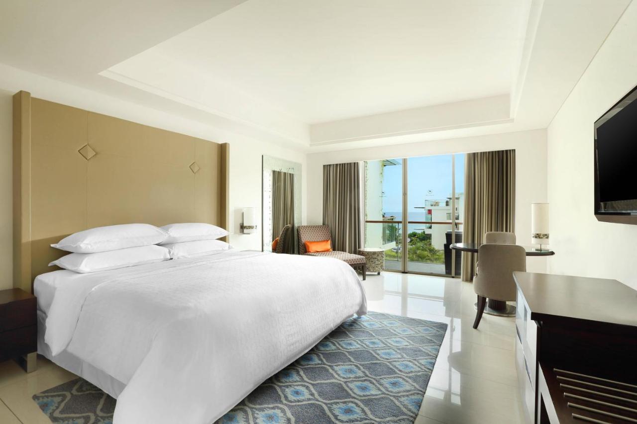Guest Room Partial Ocean View 1 King Bed suitable & below 12 yo or Extra Bed Kids & Family Activities