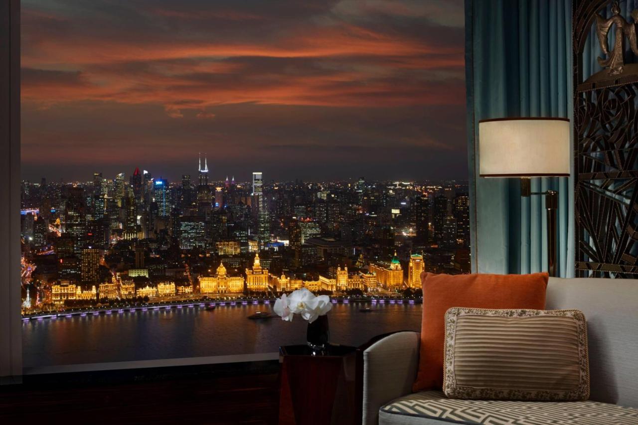 Zweibettzimmer mit Blick auf die Promenade The Bund in Shanghai