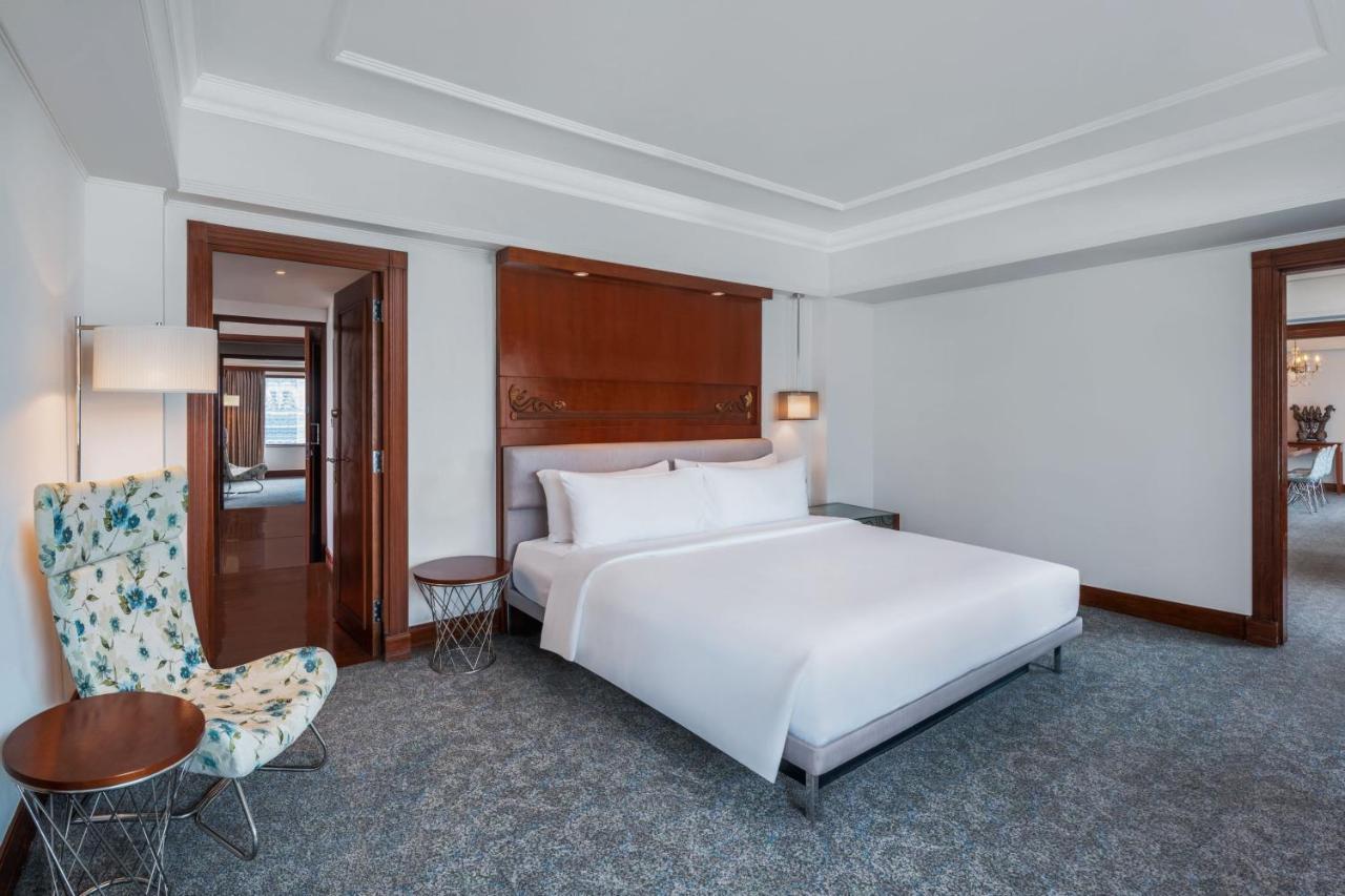 2 King Beds, Club Lounge Access, 2-Bedroom Presidential Suite