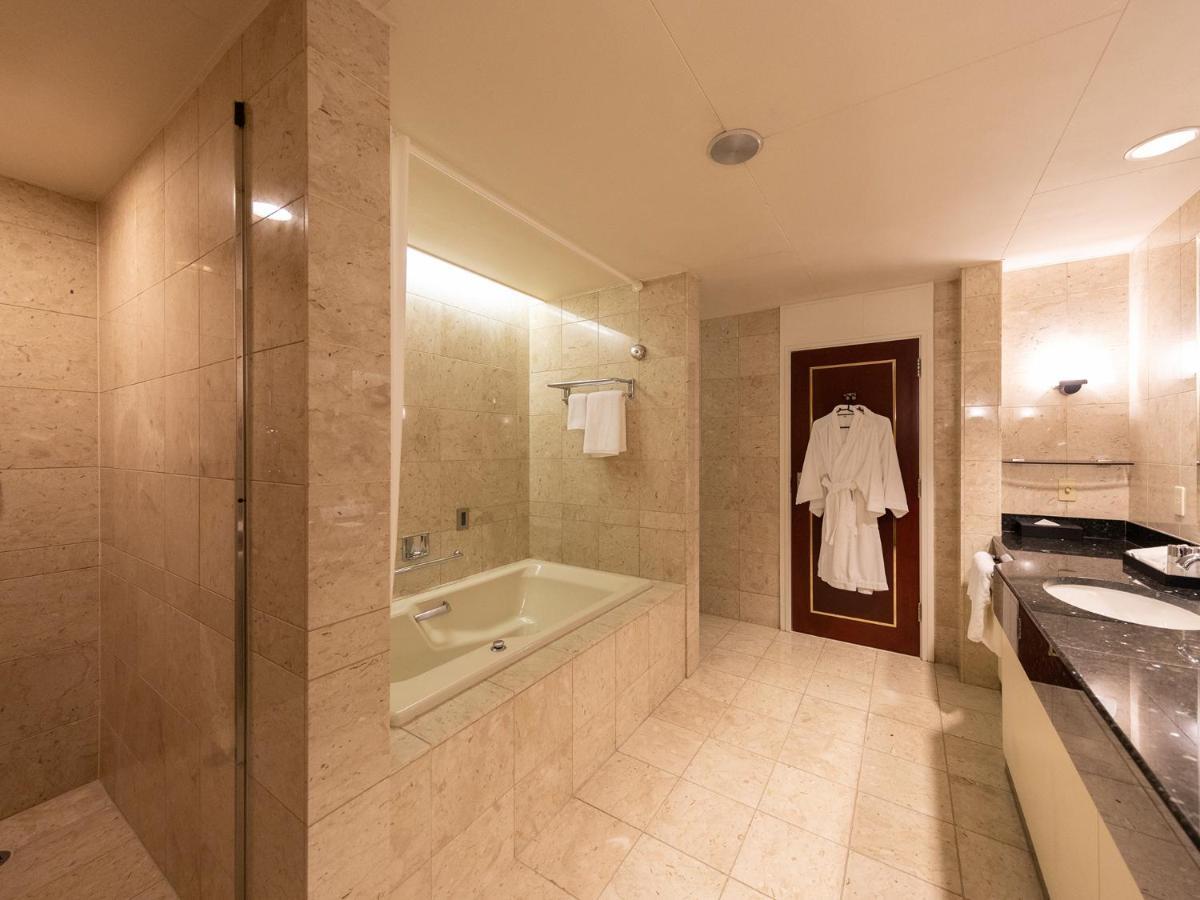 Presidential Suite (Connecting) - Non-Smoking
