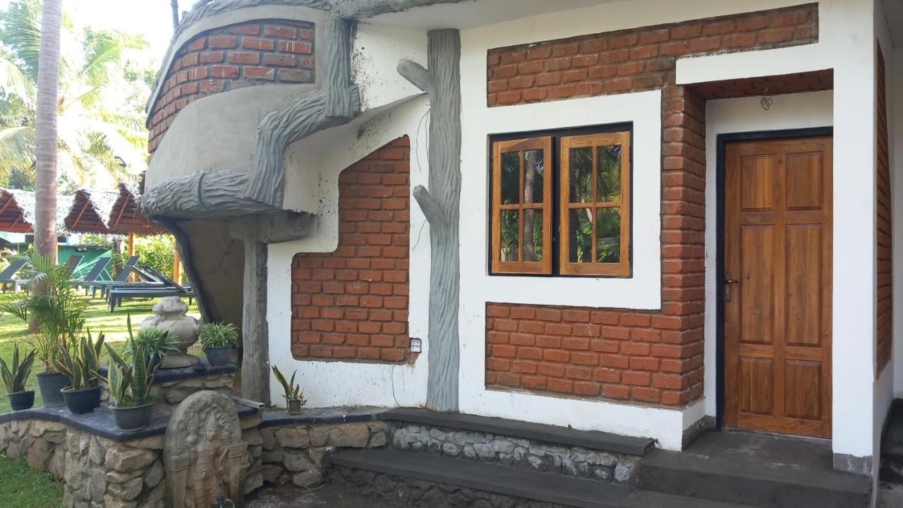 Double Room with Pool View
