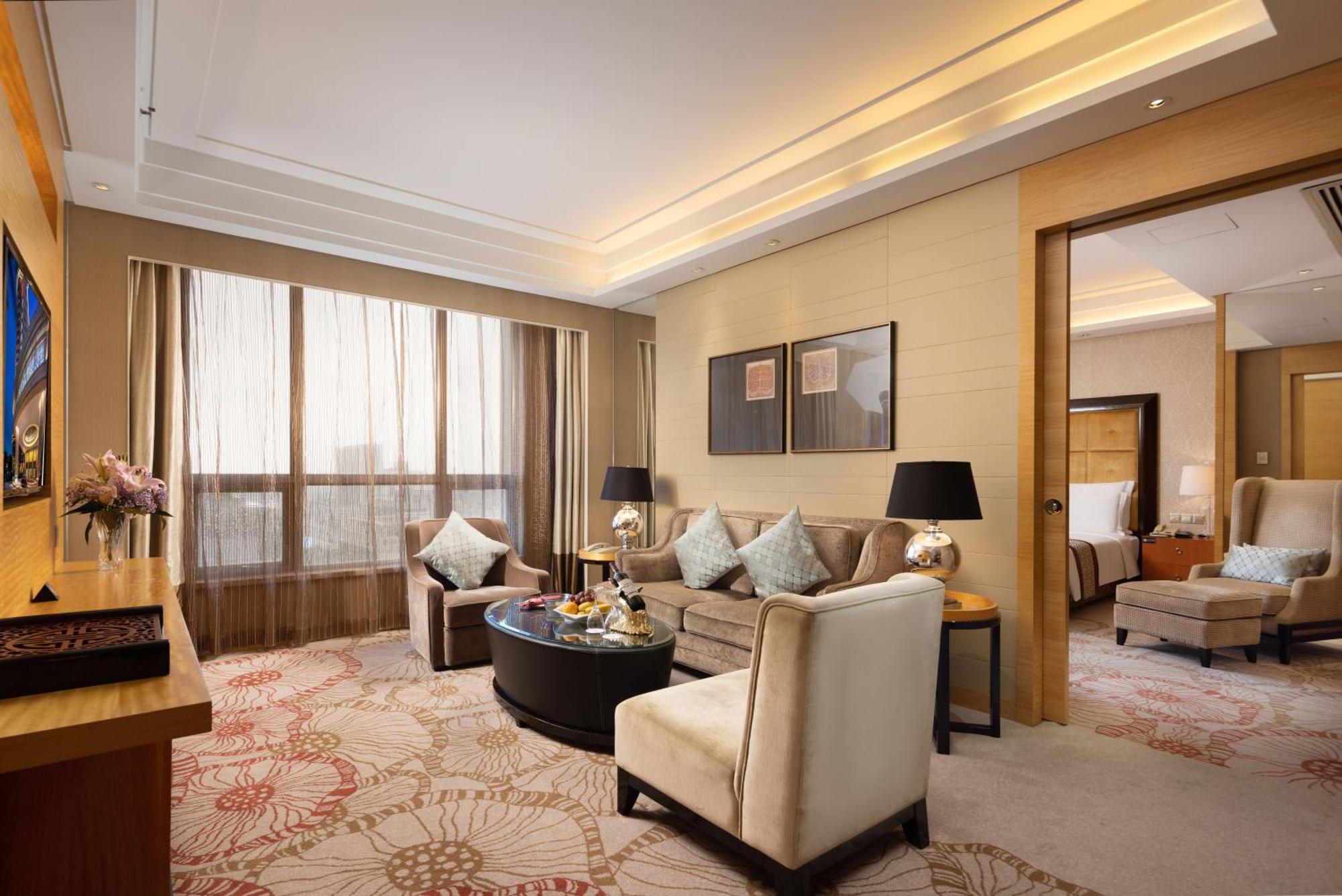Business Suite - Free Welcome Fruit