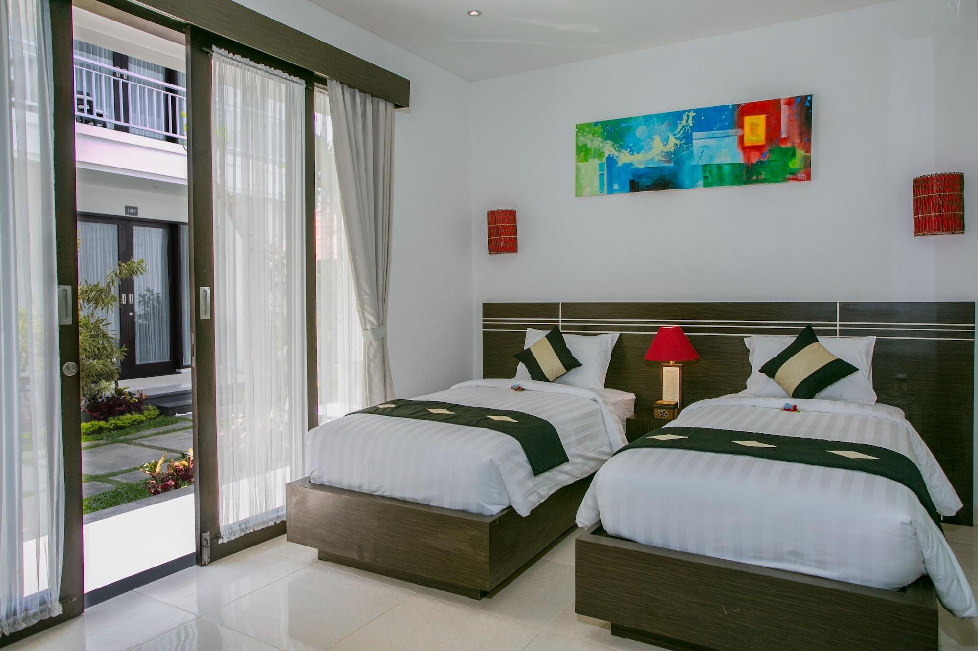 Deluxe Double or Twin Room Bathtub