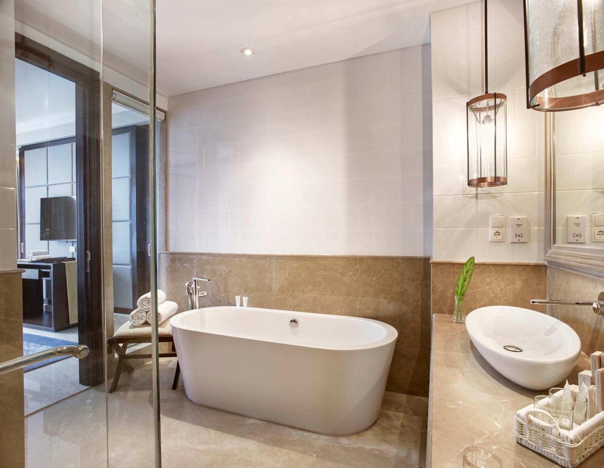 Suite Jambuluwuk