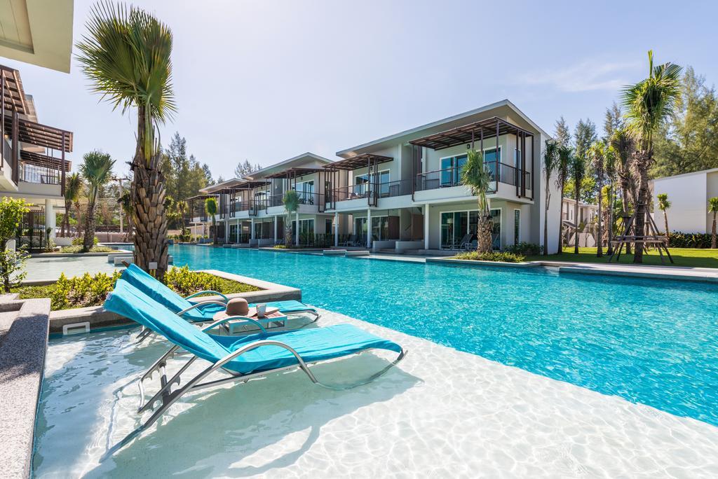 Water Pool Access (Water Wing)