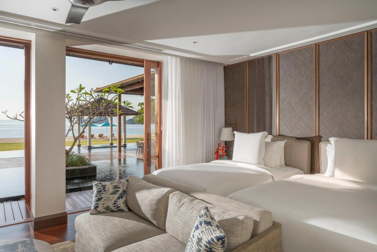 Villa Imperial con 3 dormitorios, piscina y vistas a la playa