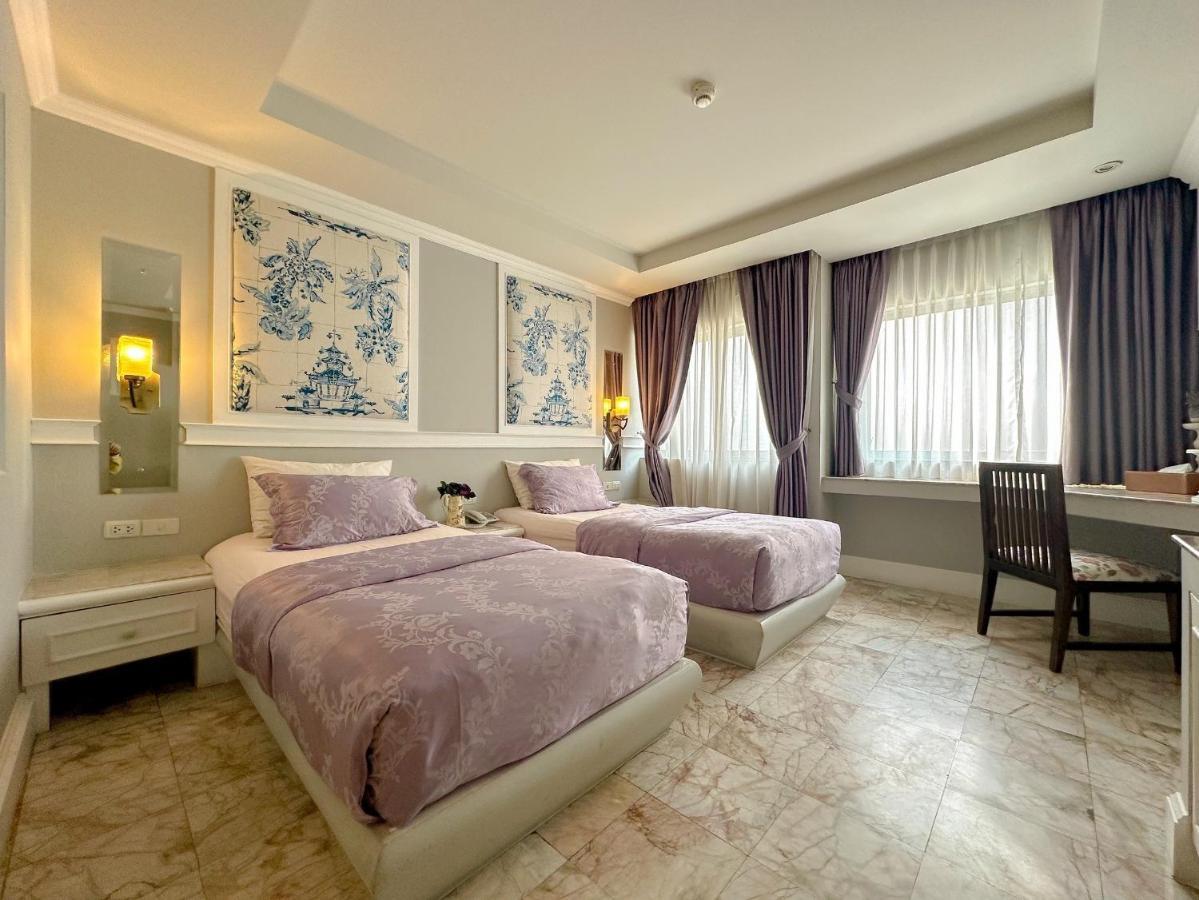 Superior Twin Room