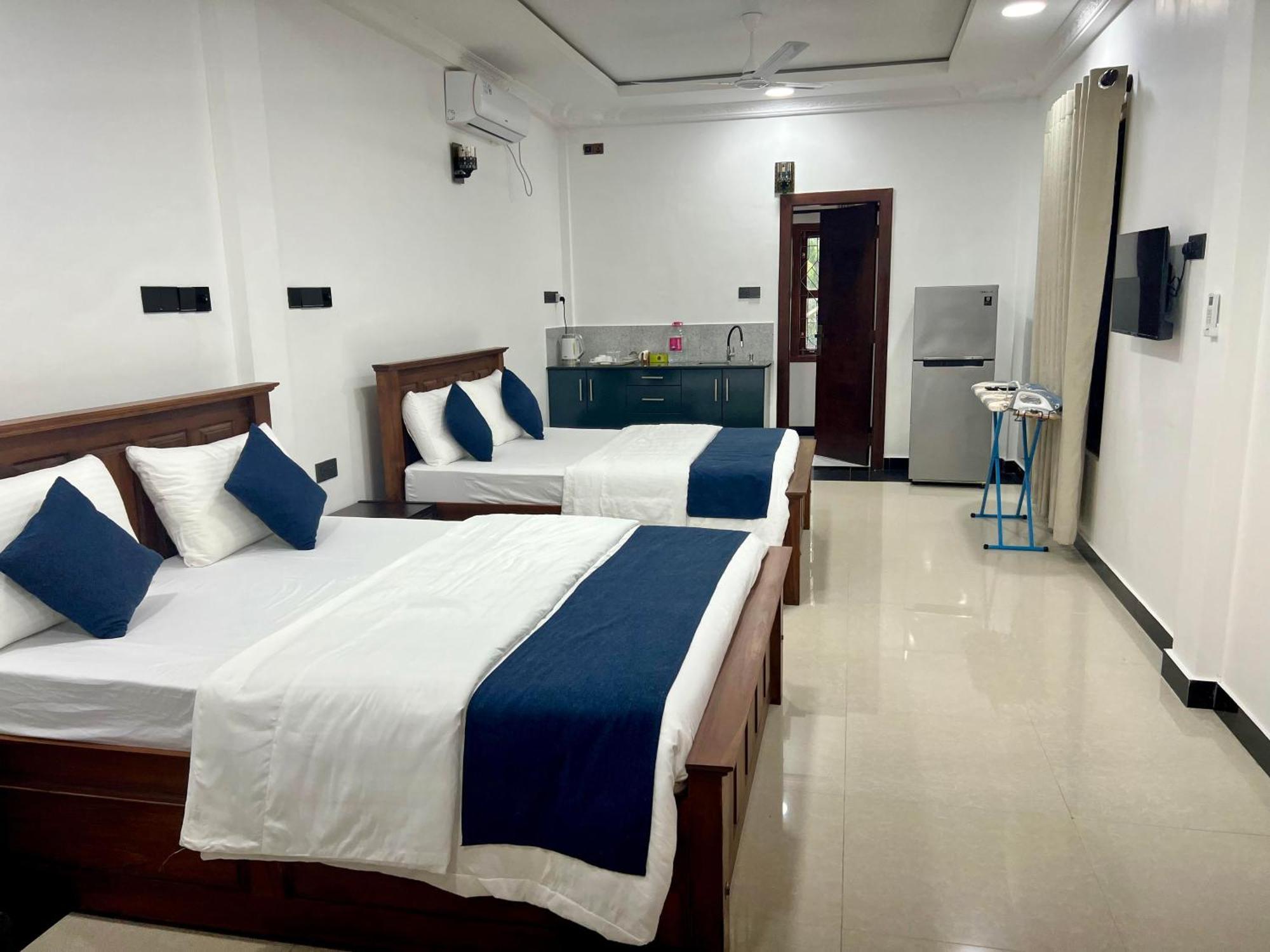Deluxe Family Suite