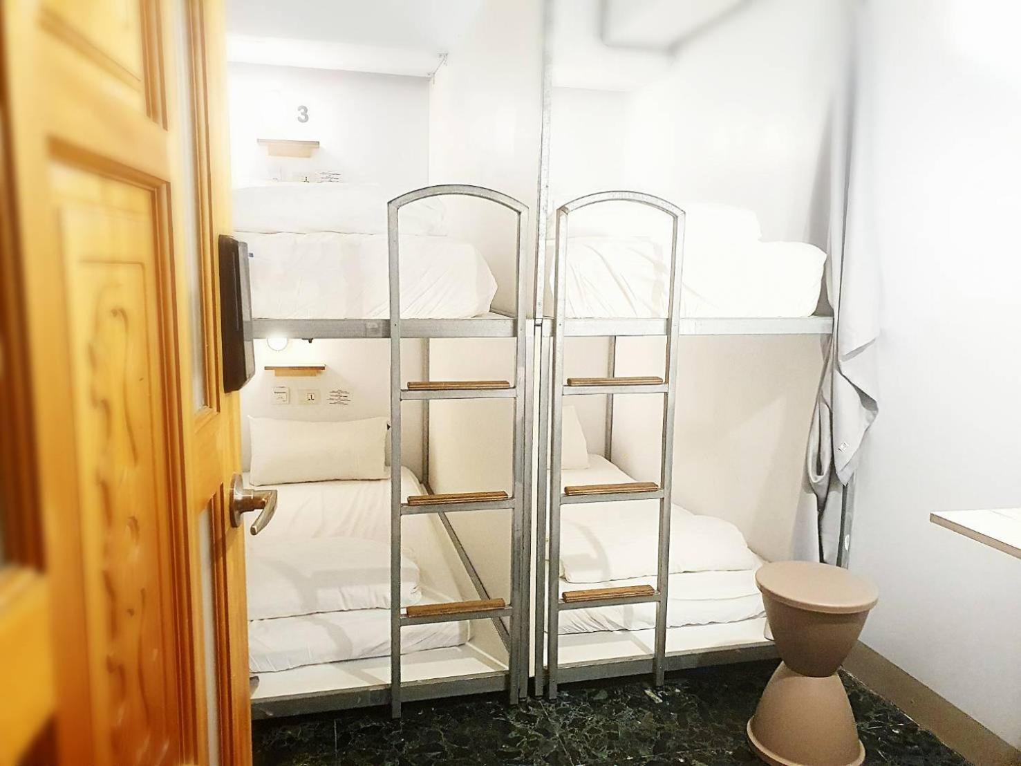 Quadruple Room with Shared Bathroom,1522215907:JPEG