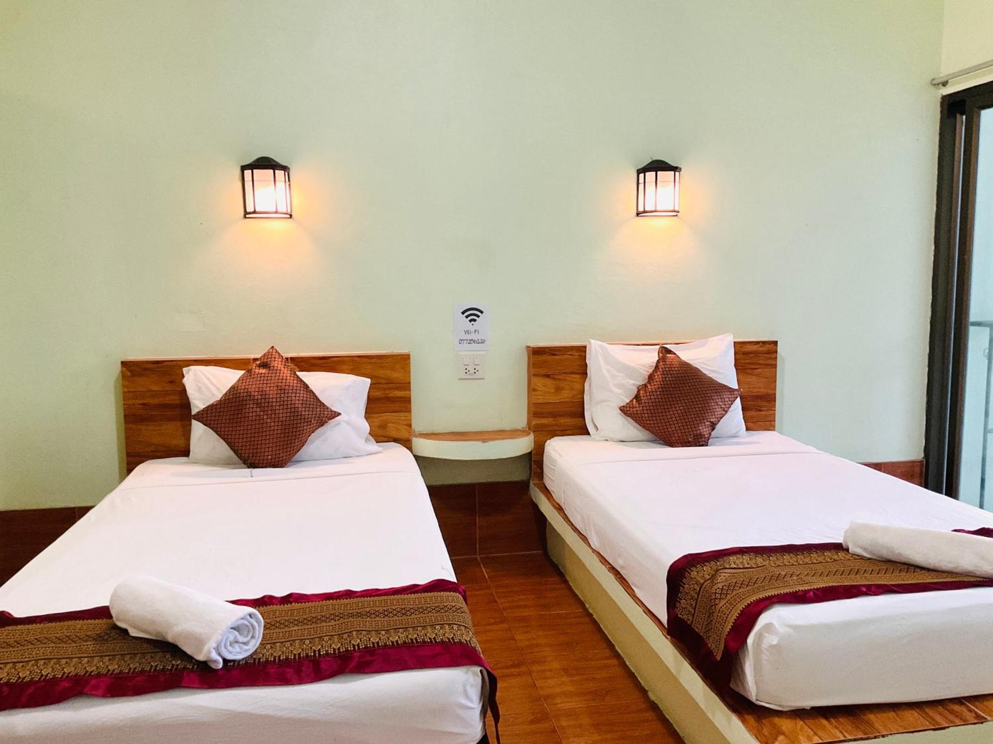 Twin Room with View