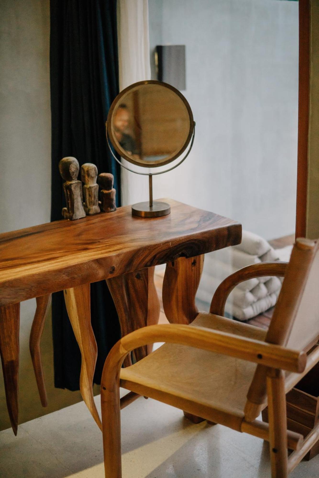 Deluxe Teakkamer met Balkon