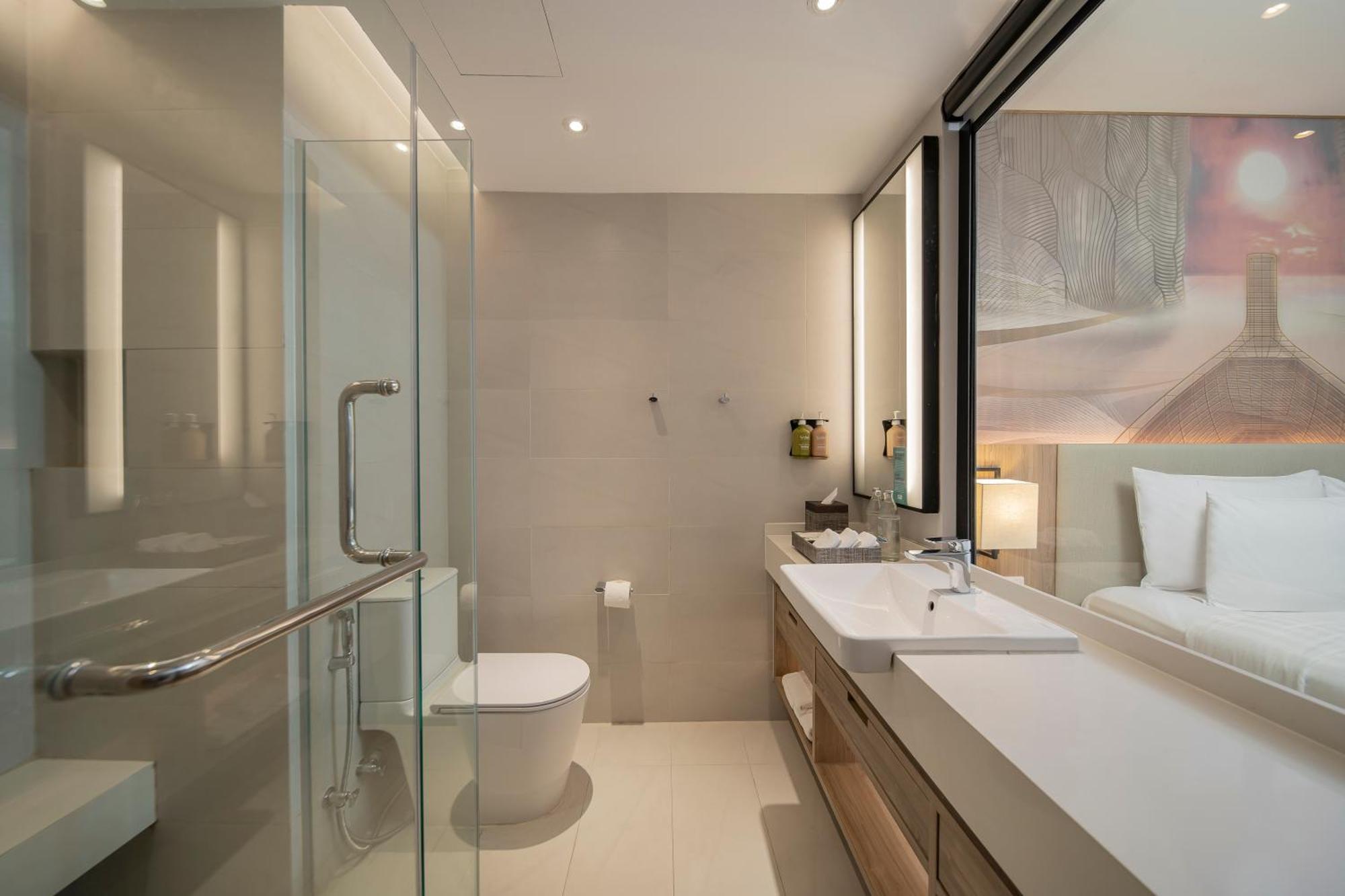 Premium Twin Room with Balcony