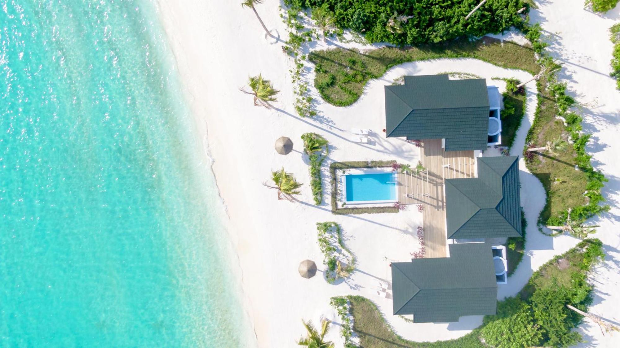 Residenza sulla Spiaggia con 2 Camere da Letto e Piscina Privata