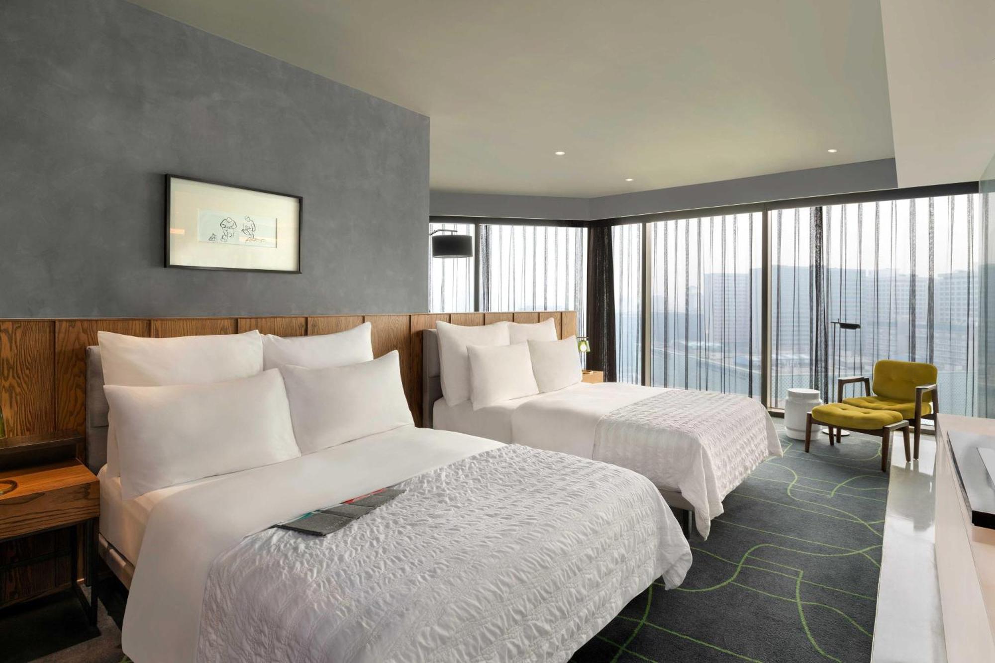 Club Double Room with Two Double Beds - Club Level