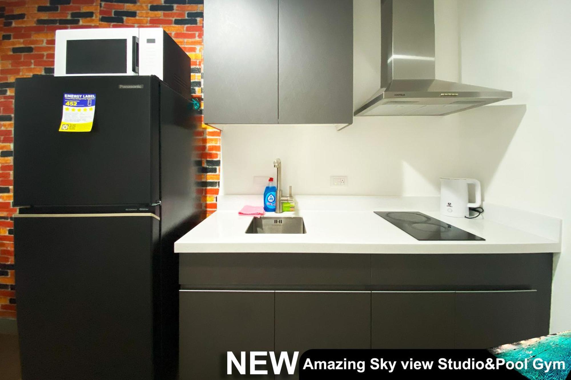 Studio,1546084948:JPEG