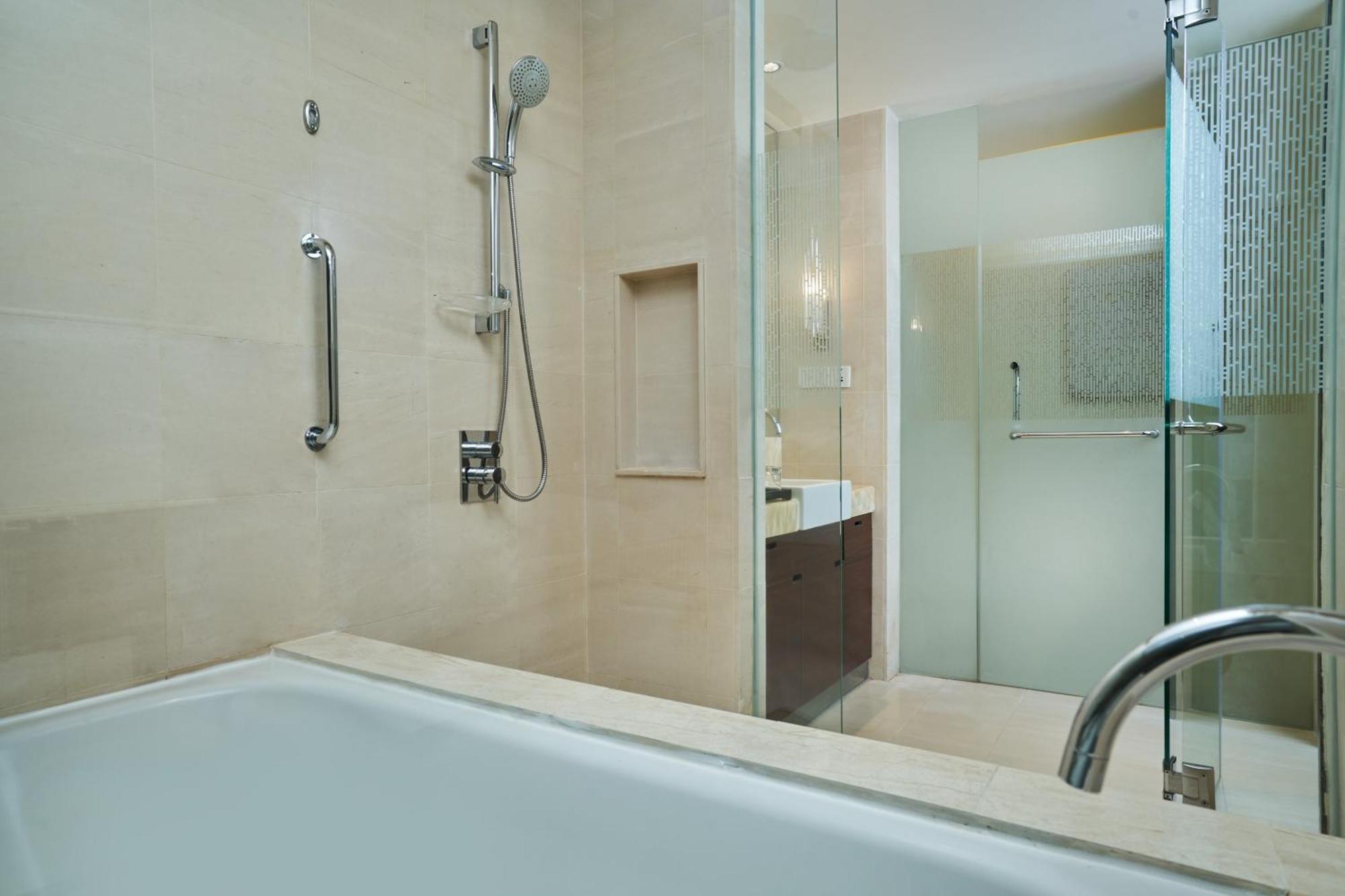 Deluxe Twin Guest room 2 Double Ocean view Balcony