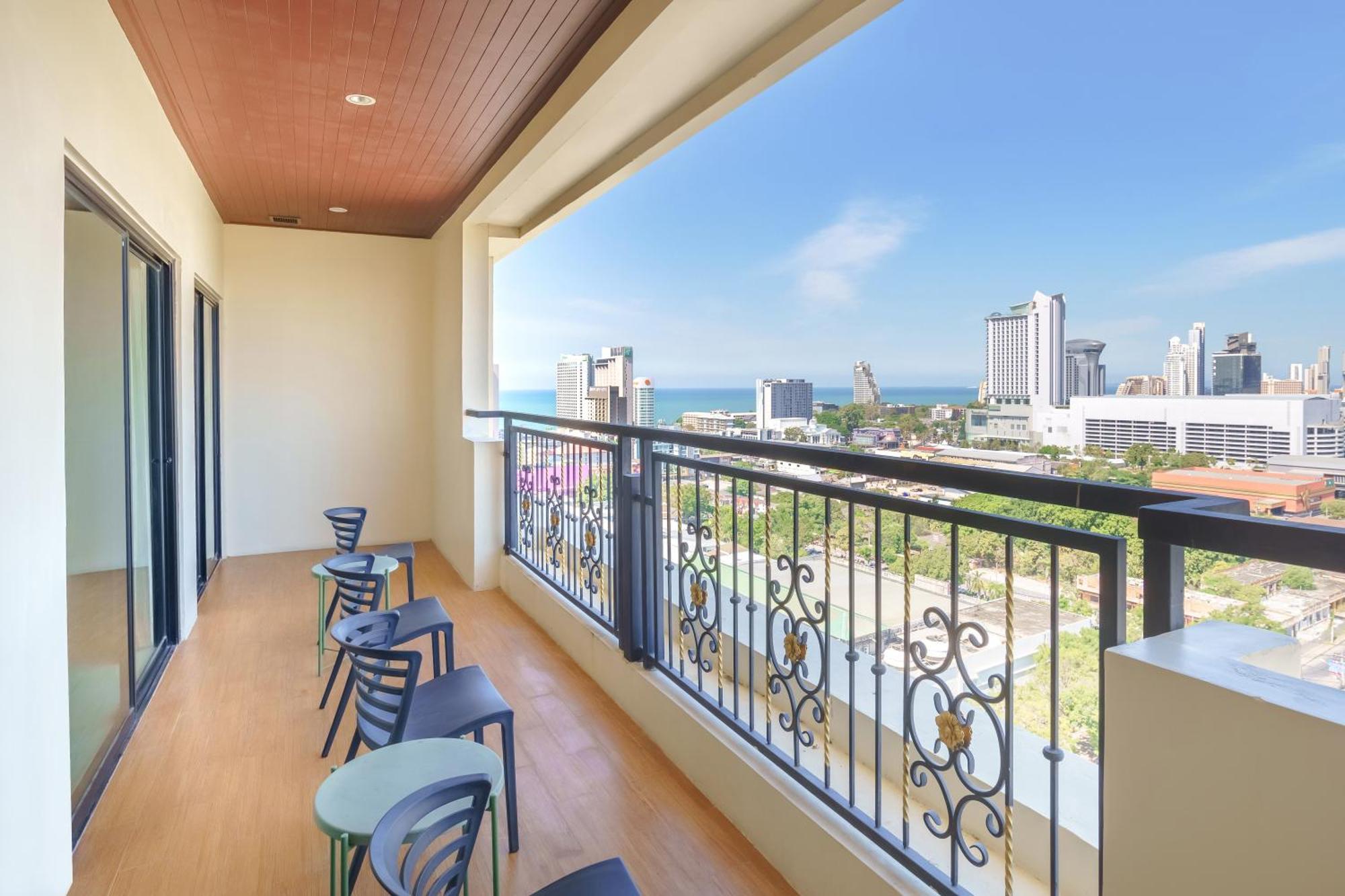 Family Suite Balcony