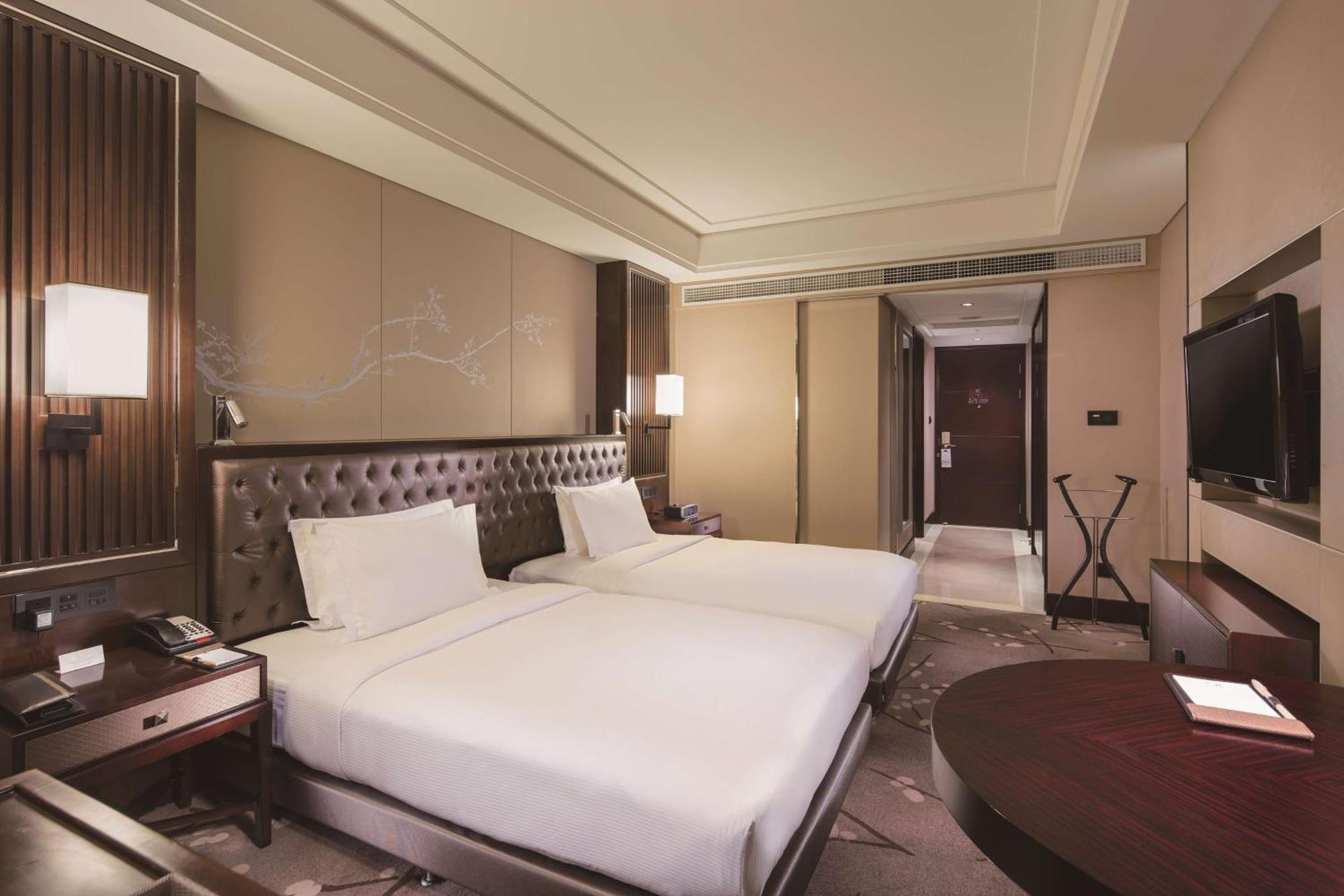 DoubleTree Twin Room