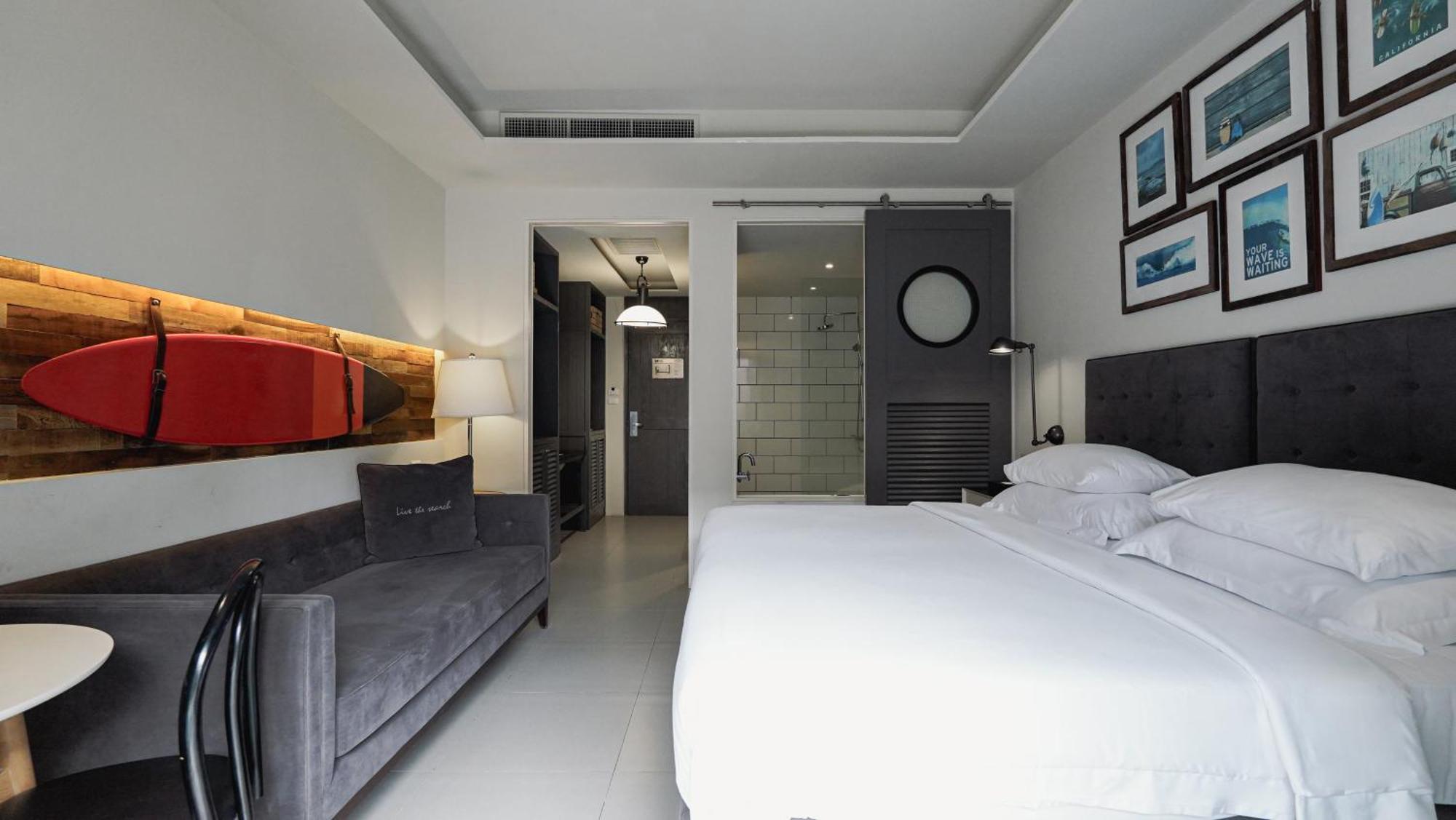 Deluxe Double or Twin Room