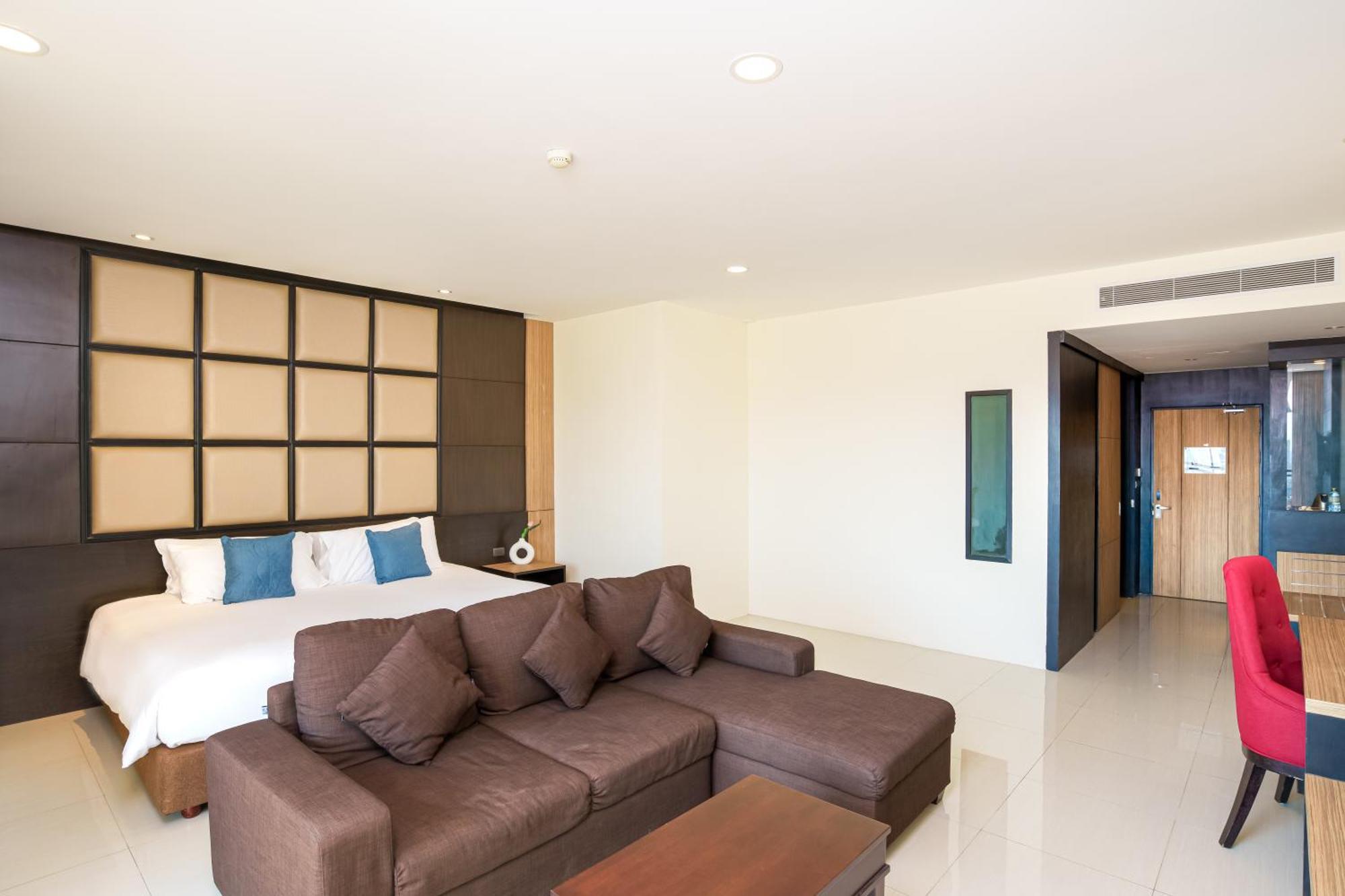 Deluxe Double or Twin Room