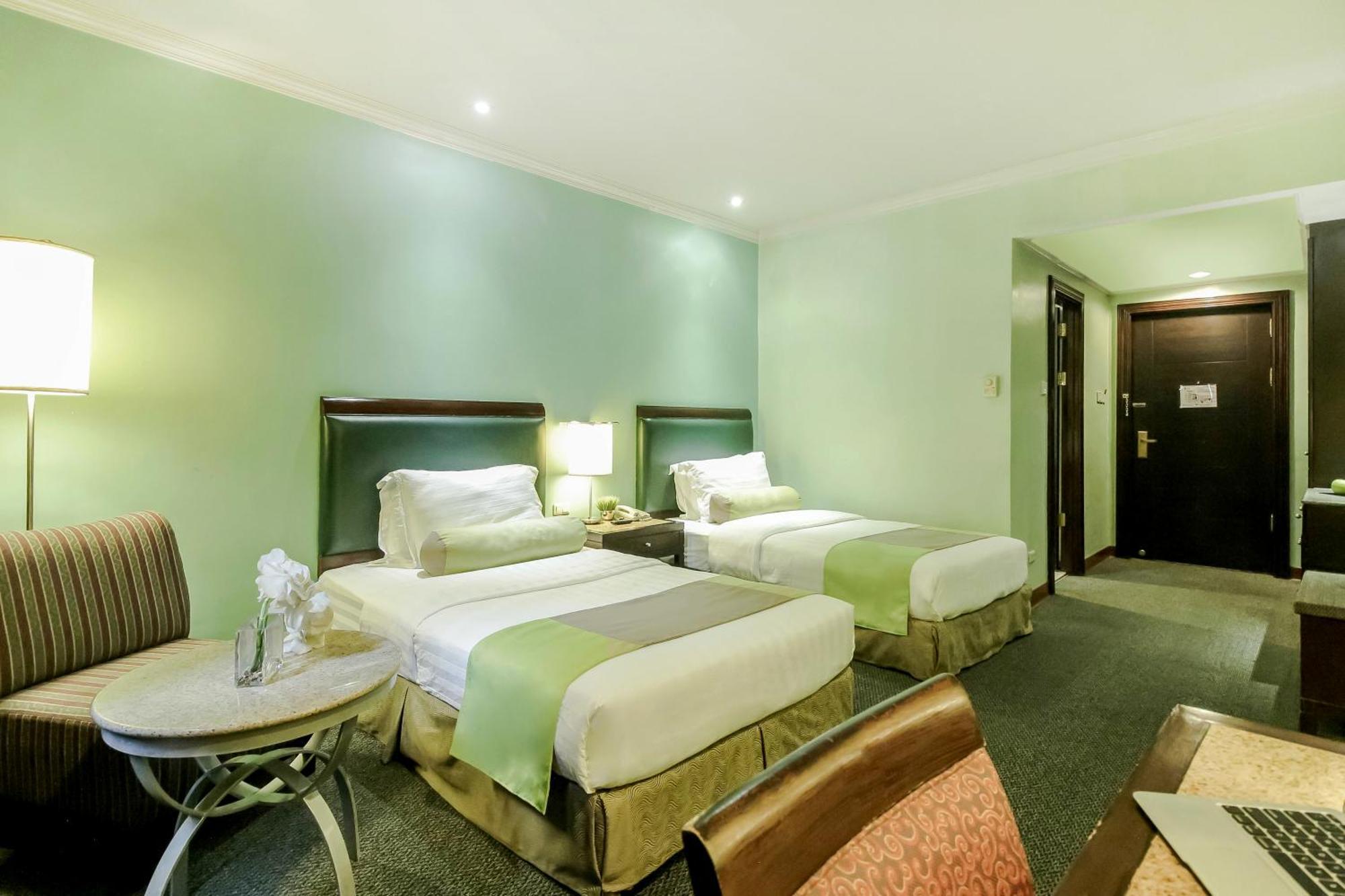 Deluxe Double or Twin Room