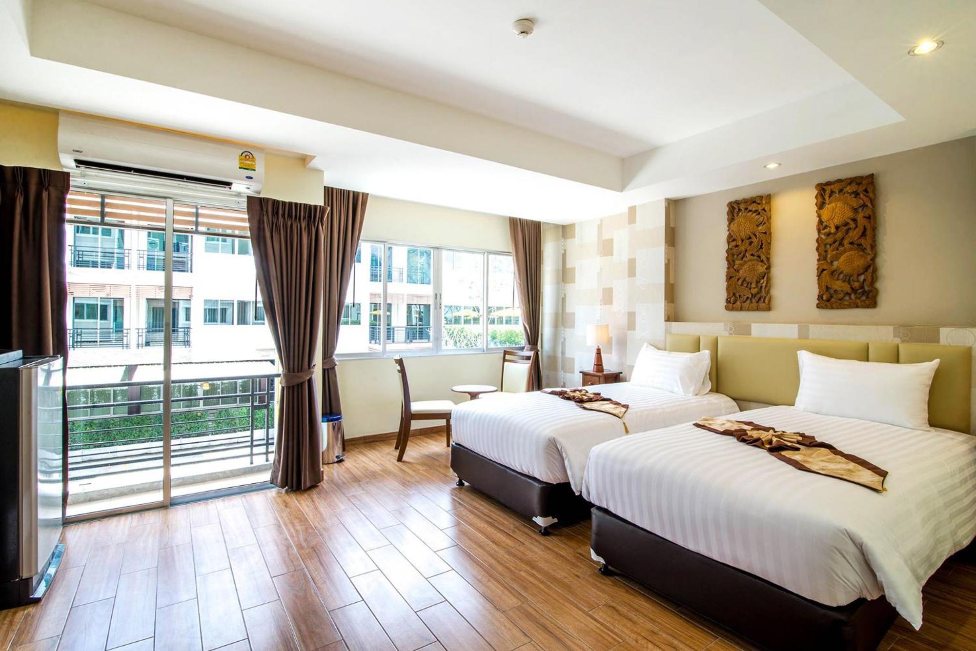 Executive Double or Twin Room Pool View