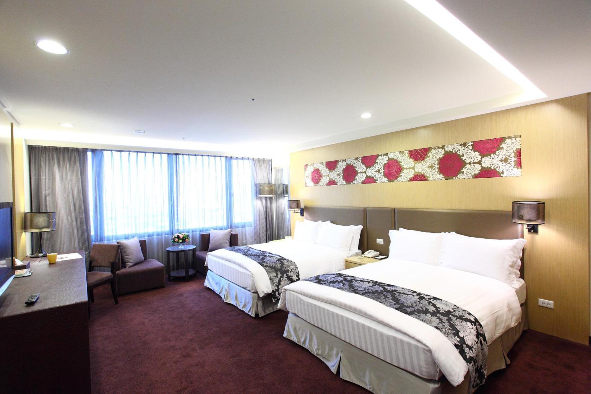 Superior Quadruple Room Zhao Yin Buling