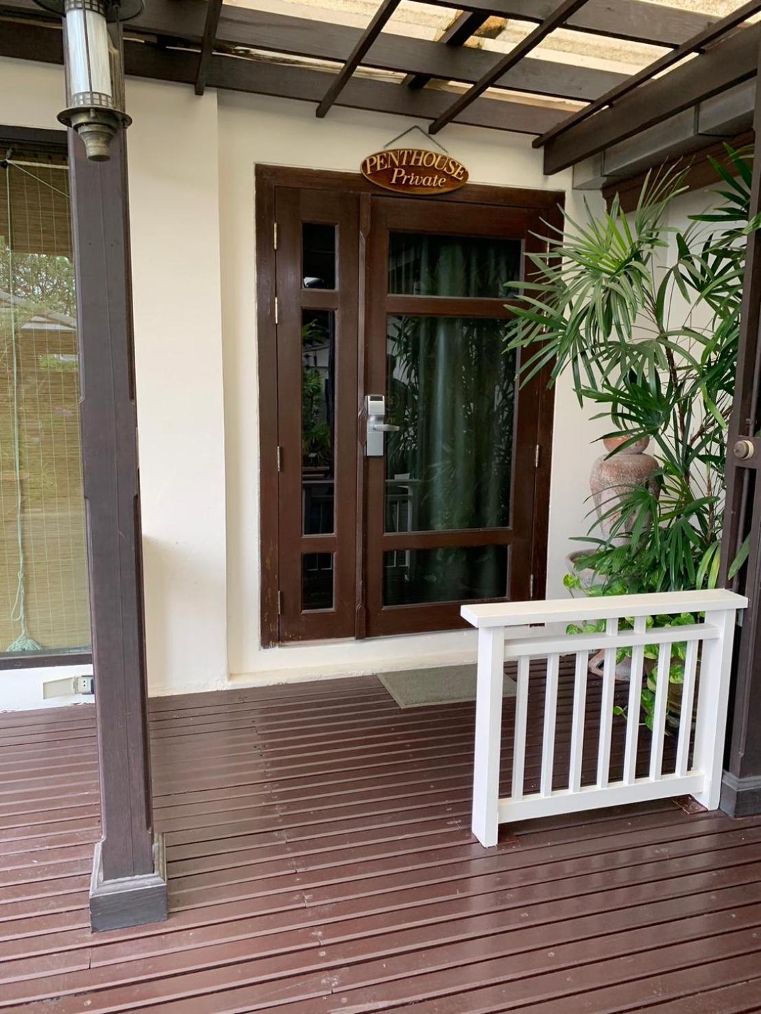 Family Room Garden View
