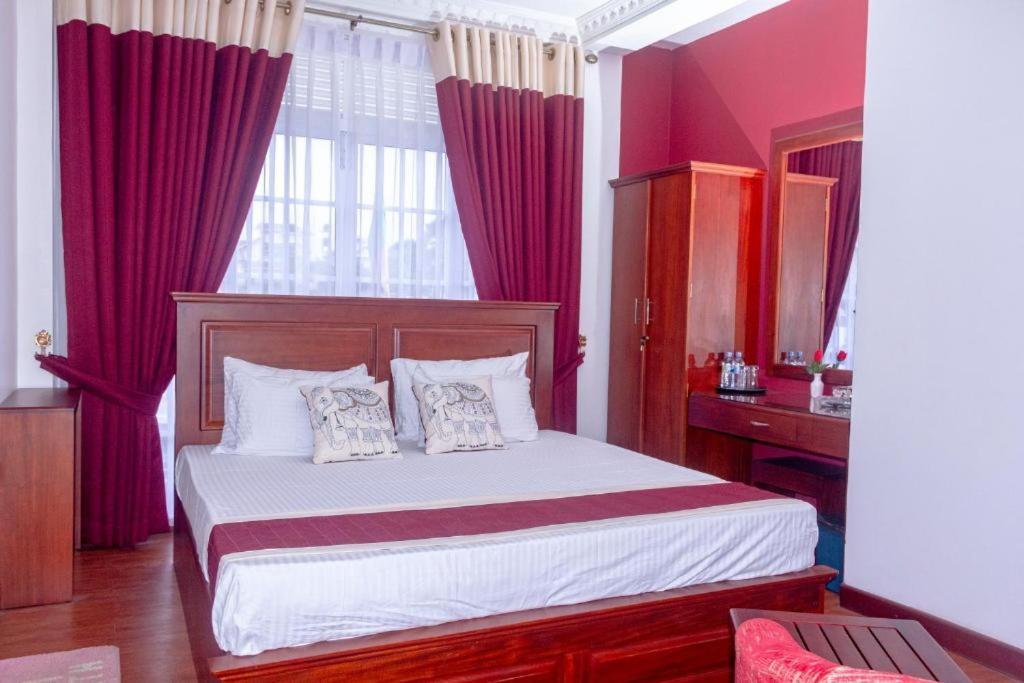 Deluxe Double Room with Balcony,1583179919:JPEG