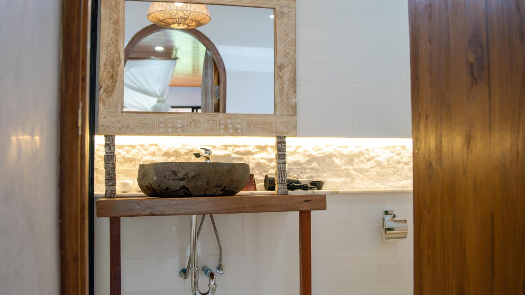 Zimmer Lagoon Pavilion mit Whirlpool-Badewanne