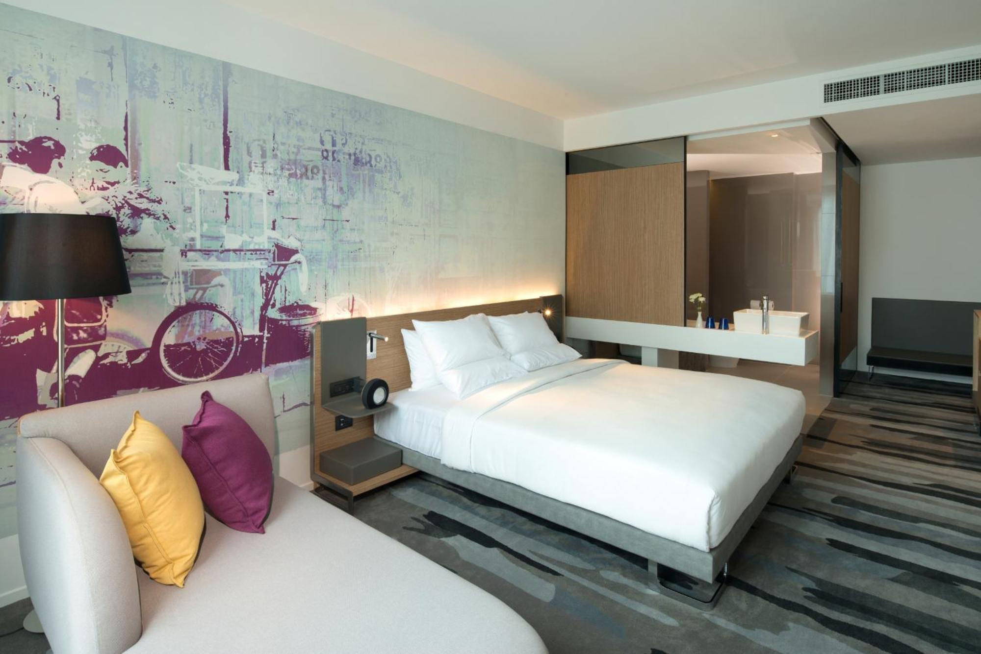 Grand Deluxe King Room