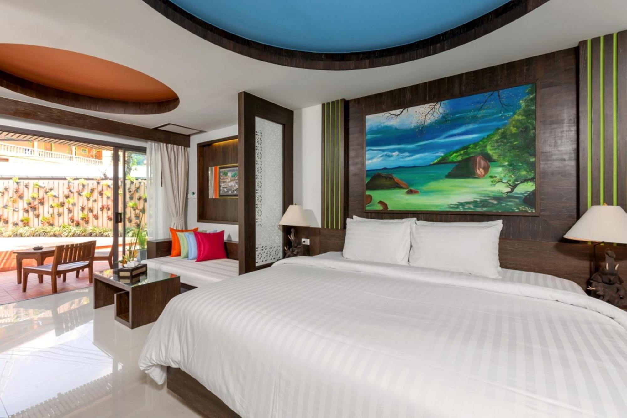 Grand Deluxe Double or Twin Room Pool Access