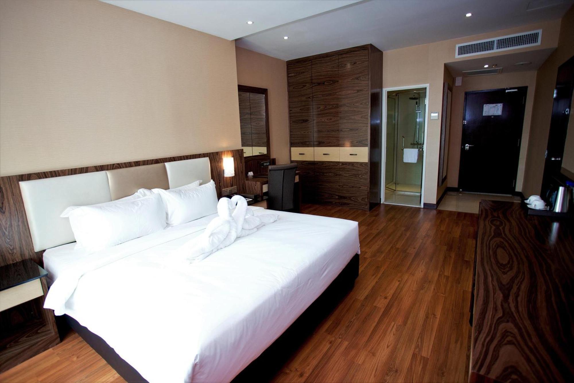 Deluxe King Room