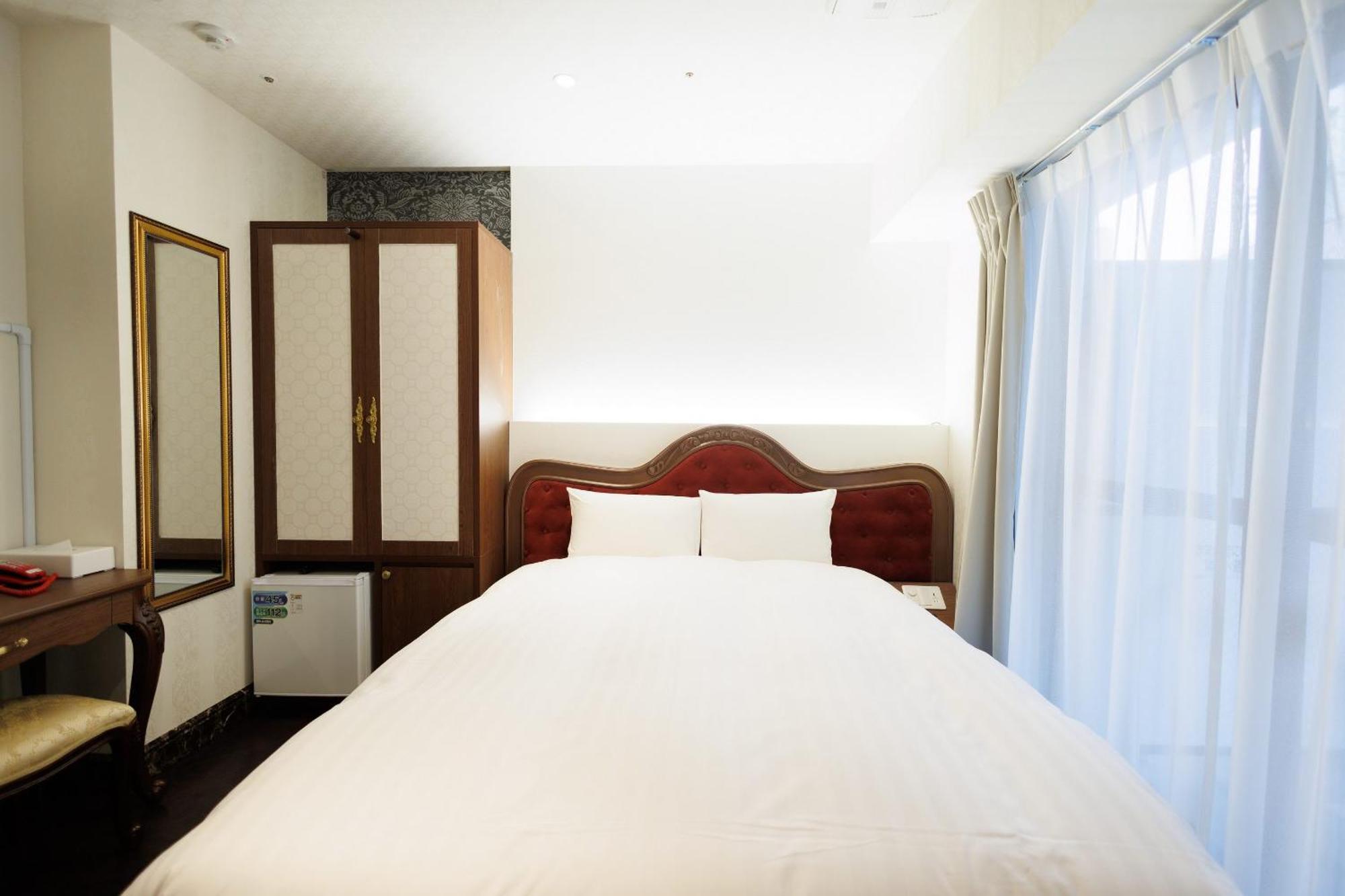 Double Room - Non-Smoking