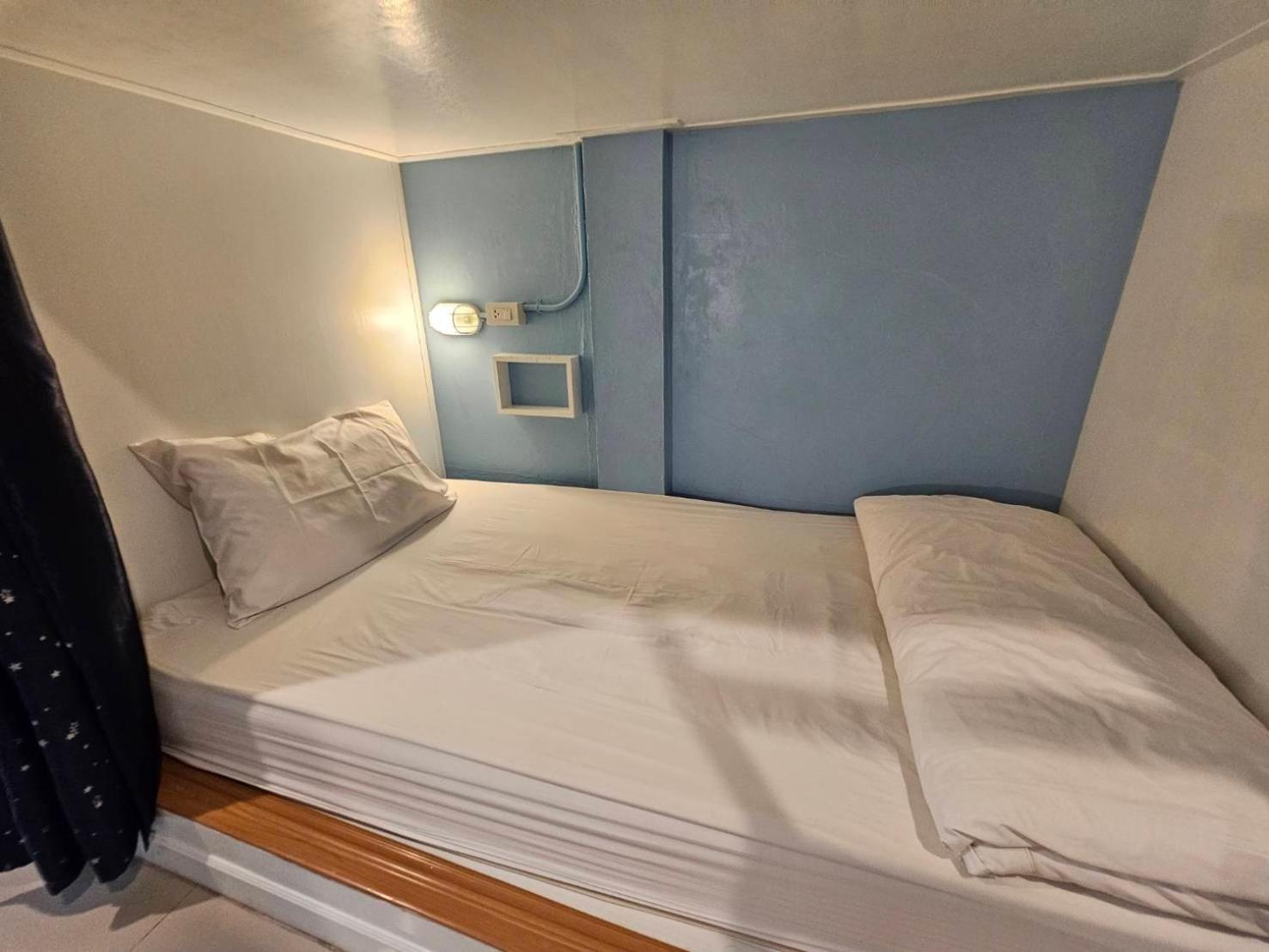 8-Bed Mixed Dormitory Room