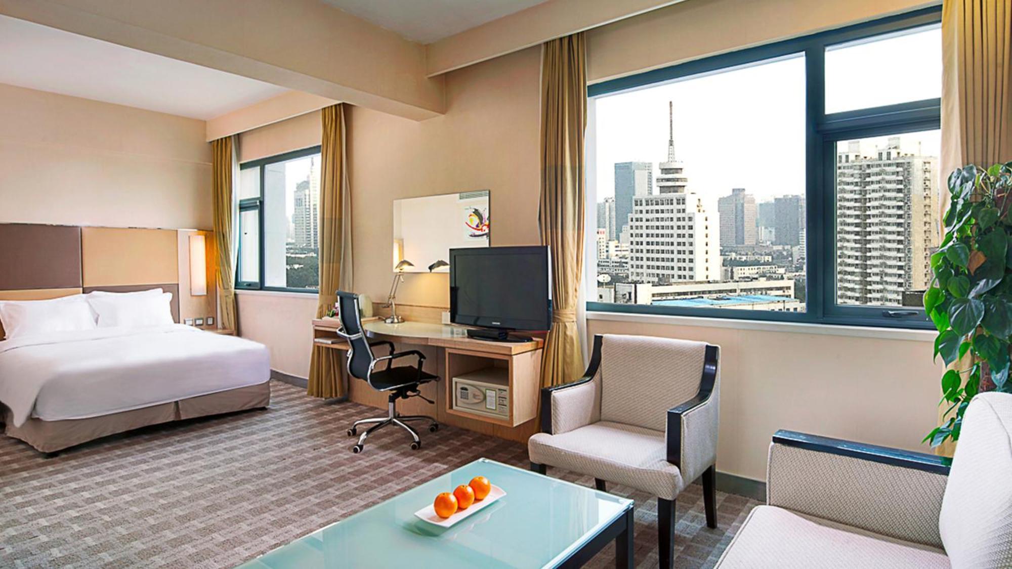 Queen Suite