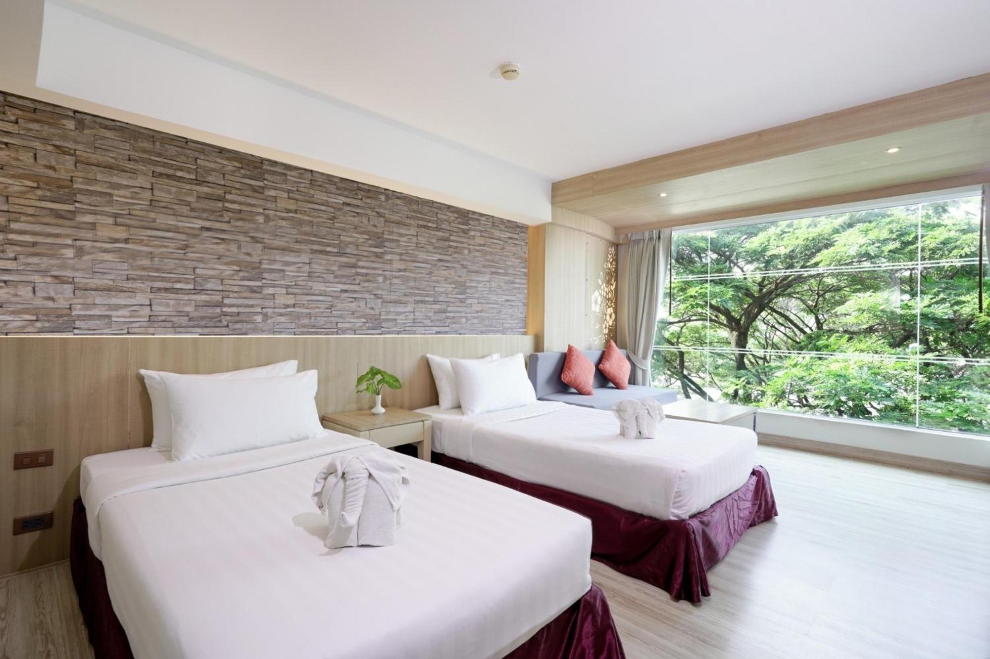 Superior Lake Building Room (Twin Bed)