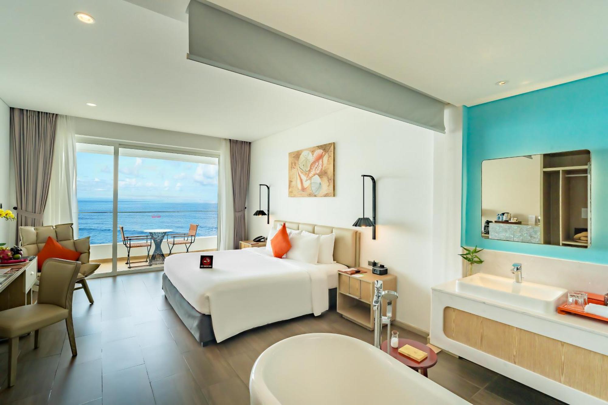 Premiumzimmer mit Kingsize-Bett und Meerblick